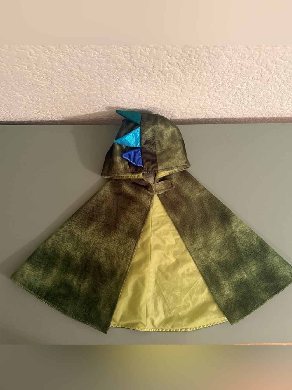 Great Pretenders Dragon cape 2-3 T